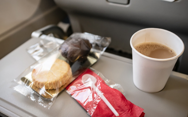 Każdy, kto pił kawę w samolocie wie, że nie smakuje ona tak dobrze, jak na ziemi