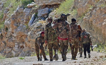 Koniec "kalifatu". Walki w ostatniej enklawie Daesh wygasają