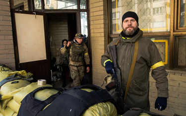 Obrona terytorialna w Kijowie w pierwszych dniach agresji Rosji na Ukrainę.