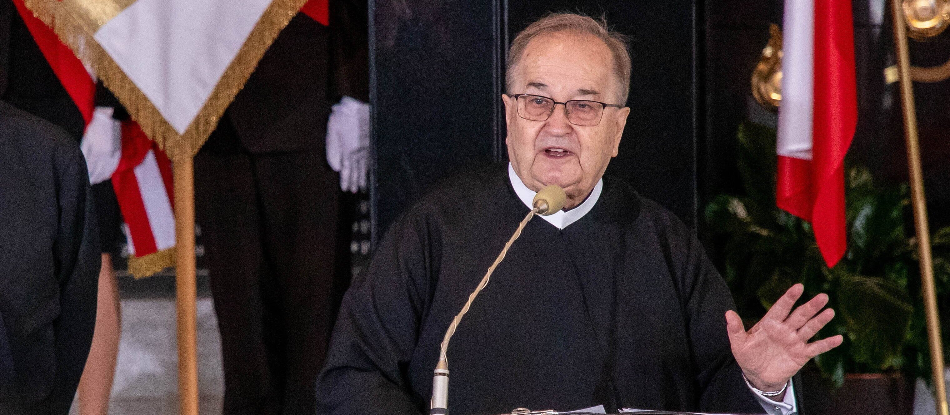 O. Rydzyk zaatakował parlamentarzystów. „Żuliki w eleganckich krawatach”