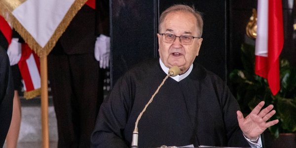 O. Rydzyk zaatakował parlamentarzystów. „Żuliki w eleganckich krawatach”