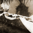 Trumna z ciałem Gabriela Narutowicza wystawiona w Belwederze. Pogrzeb odbył się 19 grudnia 1922 r. „