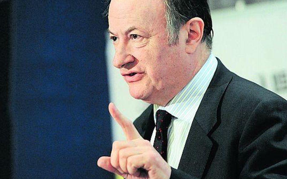 Inwestycje OFE czekają na decyzję Rostowskiego