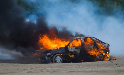 Od 2020 roku w Polsce odnotowano 104 pożary samochodów z napędem w pełni elektrycznym