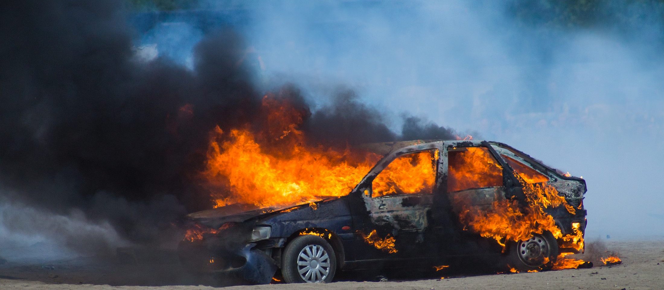 Nowy raport pożarów aut elektrycznych. W tym roku zanotowano 40 zdarzeń
