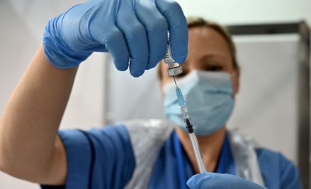 COVID-19: Brytyjczycy i Rosjanie będą wspólnie pracować nad szczepionką