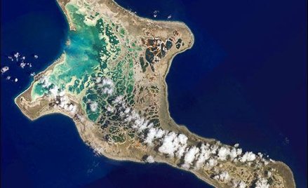 Kiritimati (Wyspa Bożego Narodzenia) to największa z wysp tworzących Kiribati. Stanowi 70 proc. obsz