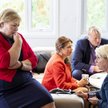 Premier Norwegii Erna Solberg (po lewej)