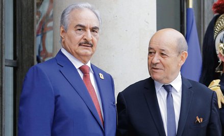 Chalifę Haftara gościła nie tylko premier Giorgia Meloni ostatnio w Rzymie, ale też Emmanuel Macron 