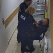 Wrocław: Policjanci pobili staruszkę. Odpowiedzą przed sądem