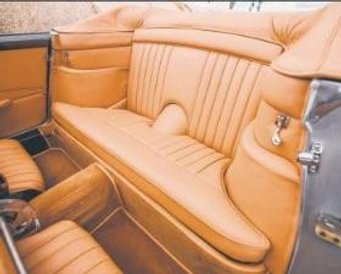 W 2005 r. został profesjonalnie przebudowany, by dostosować go do ruchu prawostronnego.