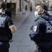 Paryż: Tajna msza mimo ograniczeń. Przybyła policja