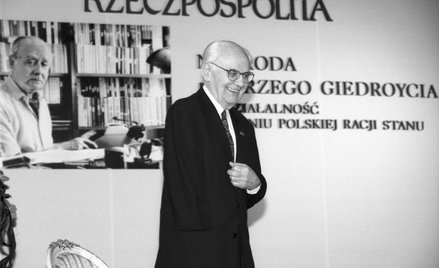Prof. Jerzy Kłoczowski był pierwszym laureatem Nagrody im. Jerzego Giedroycia, którą otrzymał w 2001