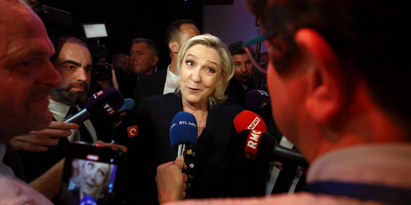 Wybory we Francji: Ponad 210 kandydatów wycofało się, by pokrzyżować szyki Marine Le Pen