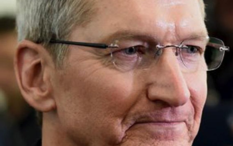 Tim Cook, szef Apple’a, wyróżnia się także wzrostem