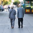 100 tysięcy seniorów dostaje za mało