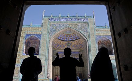 Błękitny Meczet w Mazar-i Szarif w Afganistanie