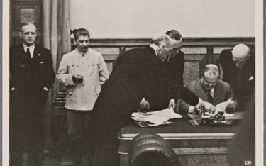Traktat o granicach i przyjaźni III Rzeszy i ZSRR, nazywany II paktem Ribbentrop-Mołotow, a także IV