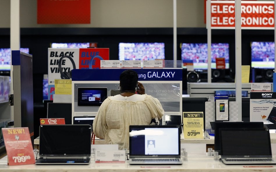 Import komputerów i produktów elektronicznych podbija inflację w USA