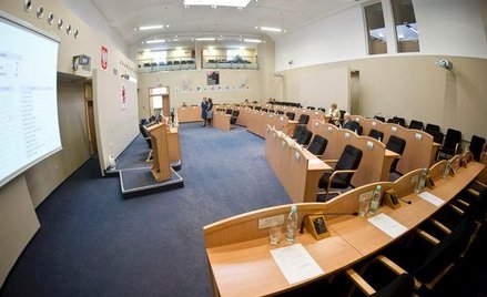 Poseł nie, ale mieszkaniec może wziąć udział w sesji absolutoryjnej