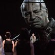 Wałęsa i Kaczyński w sądzie i na scenie