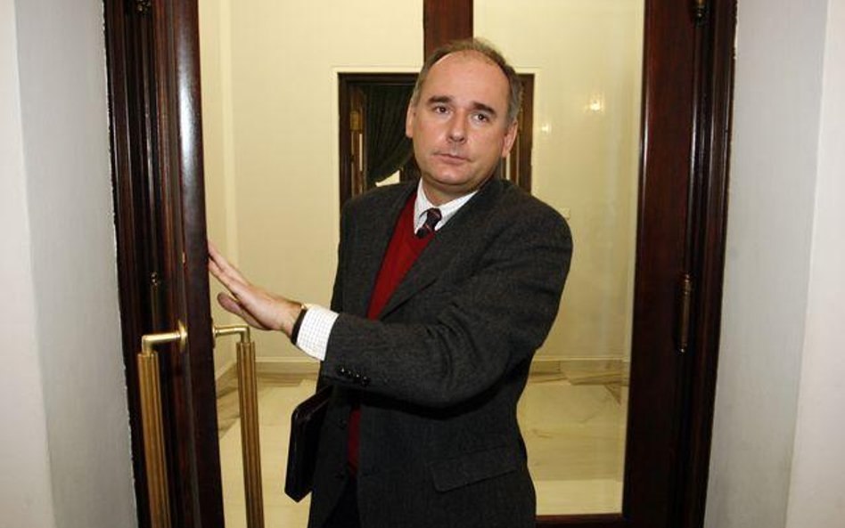 Zalewski rezygnuje z kandydowania
