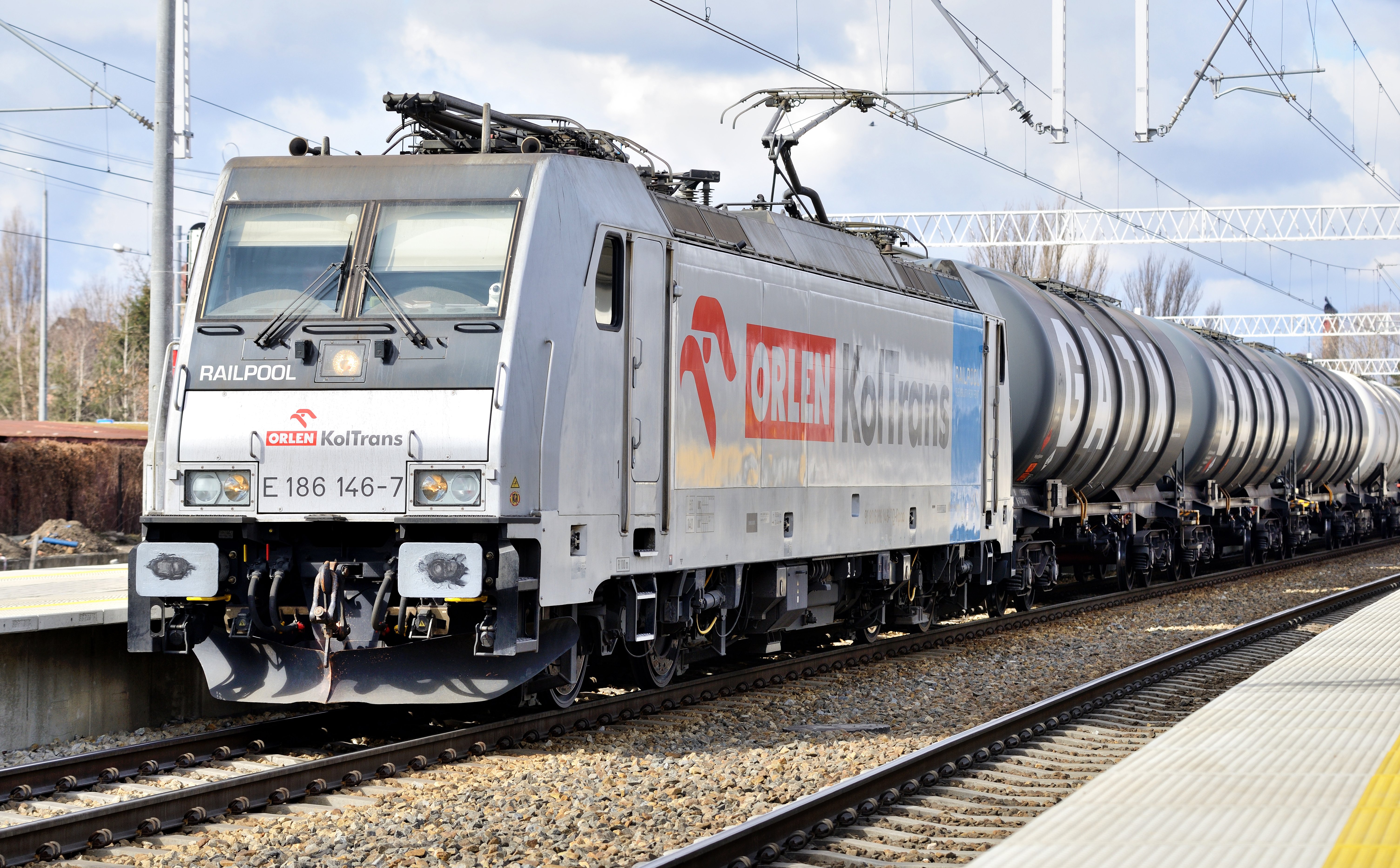 Orlen Kolej koncentruje się na przewozach w grupie