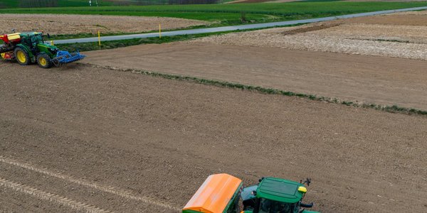 Depresyjne nastroje rolników: ceny paliw i nawozów w górę, mięsa i mleka w dół