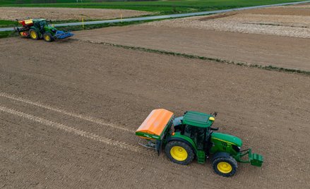 Wiosenne prace na polu