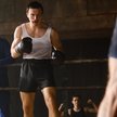 To rodzaj fabularyzowanej biografii, która dotyczy czterech lat z życia Jerzego Kuleja, okresu międz