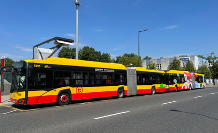 Warszawa jest jednym z niewielu miast mogących pozwolić sobie na zakup za własne pieniądze elektrycz