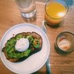 Australia debatuje o kanapkach z avocado