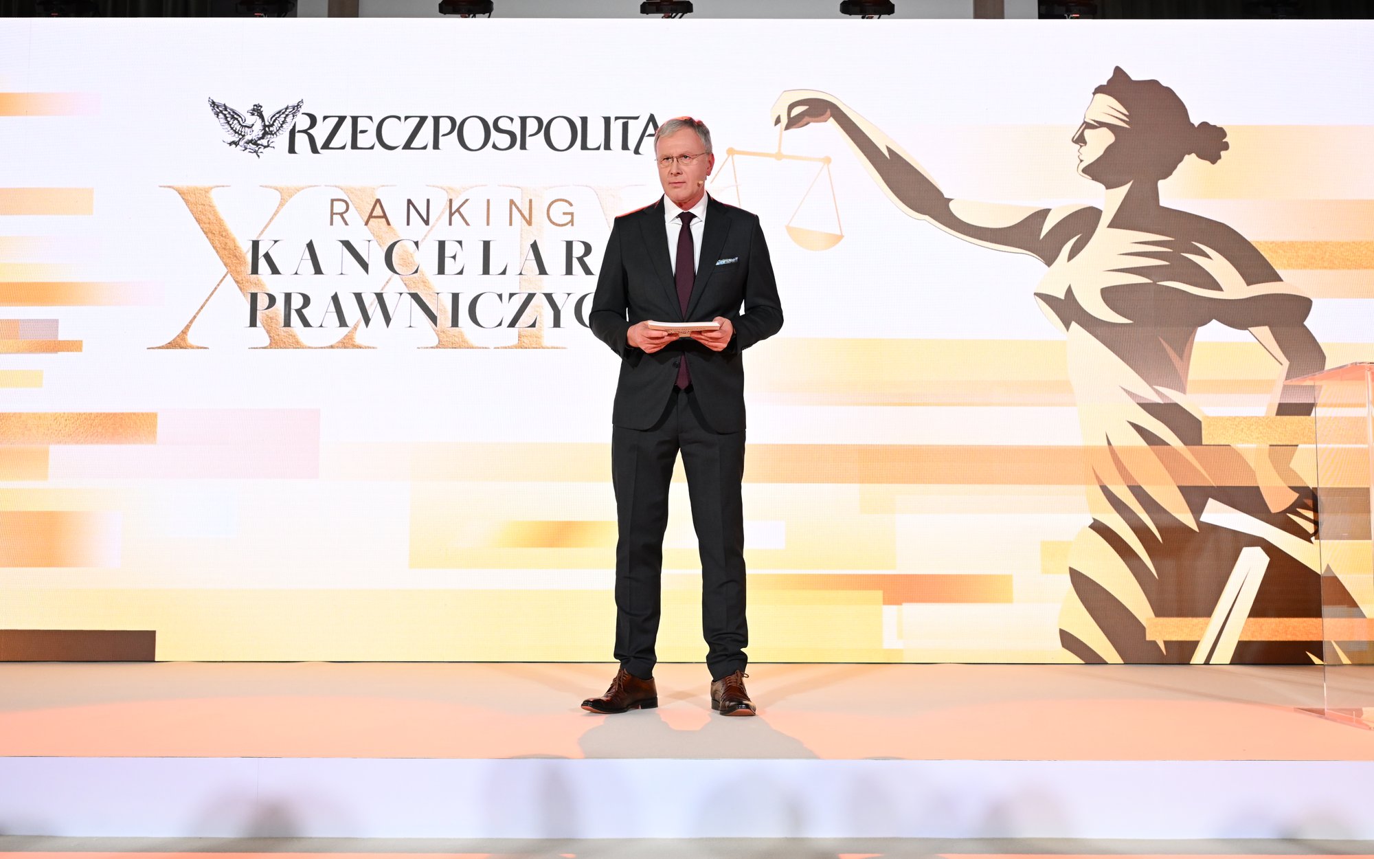 RKKW utrzymuje prymat, rośnie konkurencja w grupie pościgowej