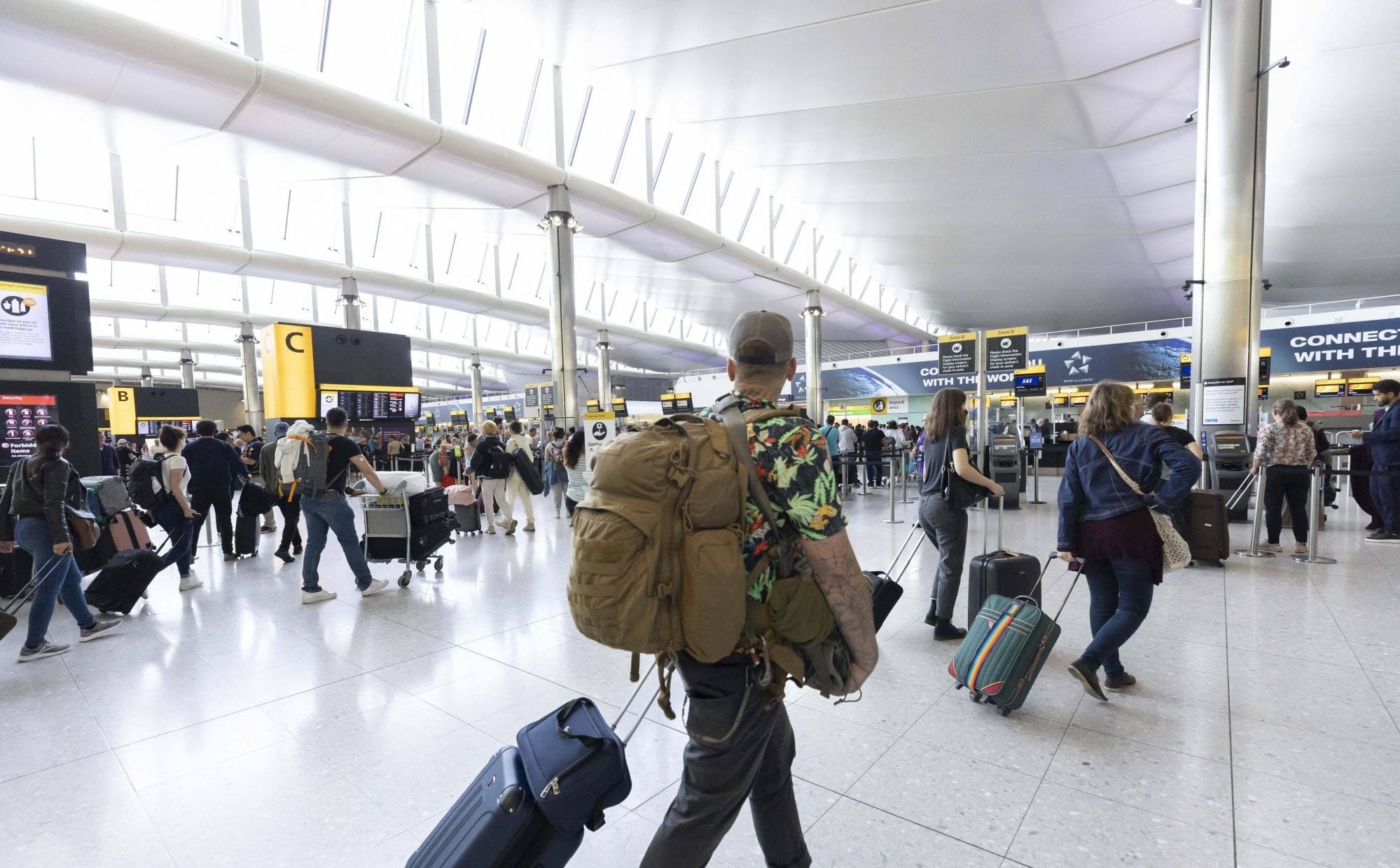 Największe brytyjskie biura podróży: Jet2holidays, TUI, We Love Holidays