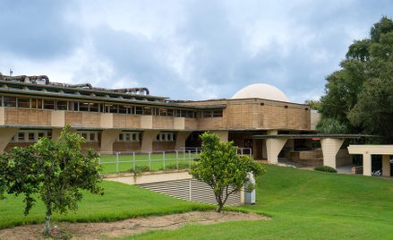Planetarium na Florydzie to jeden z najbardziej unikatowych budynków projektów Franka Lloyda Wrighta