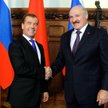 Prezydent Białorusi Aleksander Łukaszenko z premierem Rosji Dmitrijem Miedwiediewem