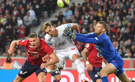 Arkadiusz Milik w meczu z Lille