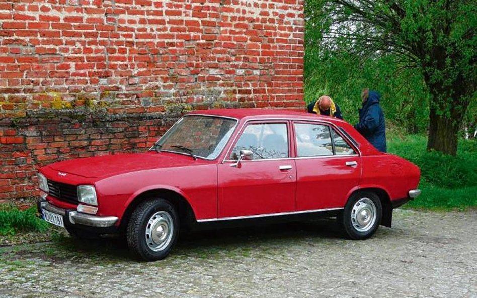 Na drogach królował peugeot 504 w wersji sedan, ale były też oferowane: kombi, coupe i kabriolet. Ty