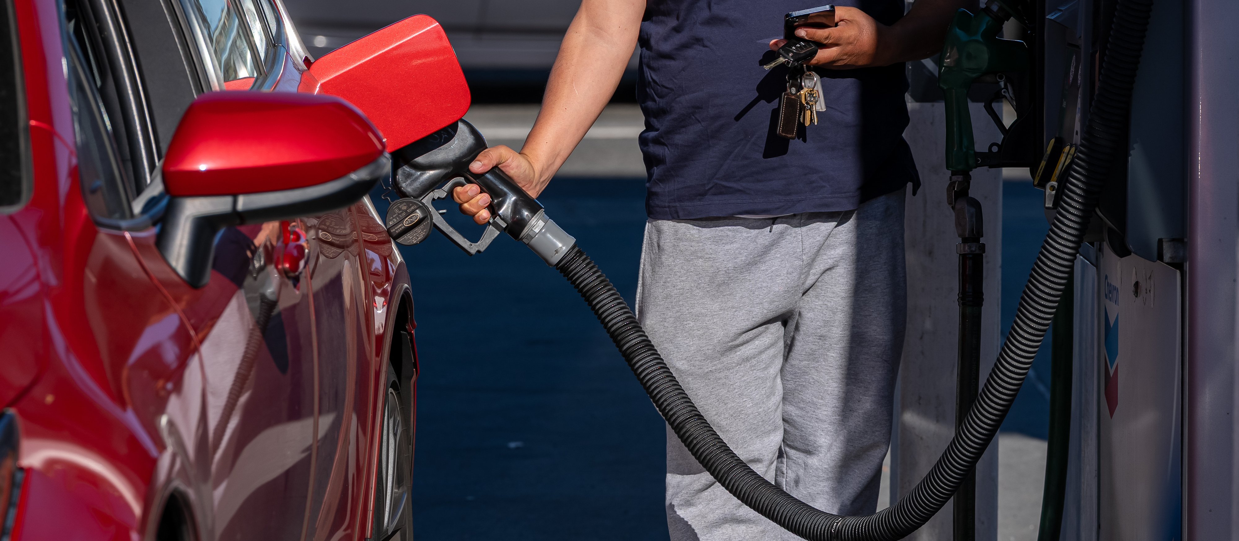Chevron i ExxonMobil pod ostrzałem Trumpa. Prezydent żąda tańszej benzyny