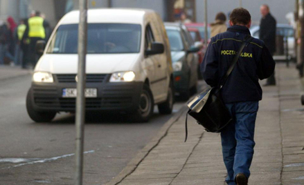Poczta Polska i Allegro na kursie kolizyjnym