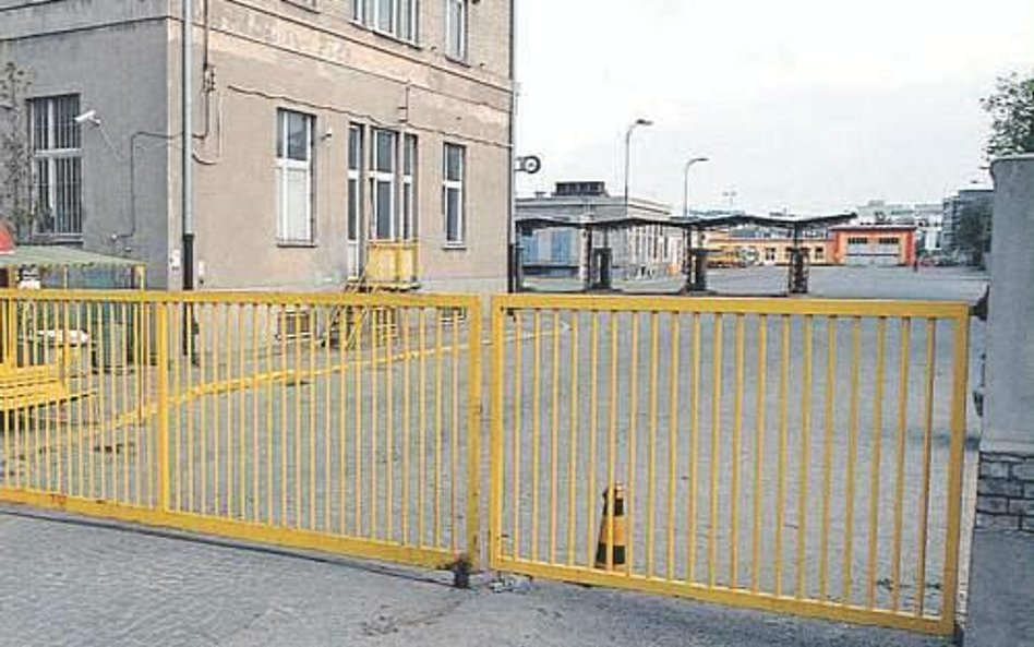 Hiszpanie płaczą i sprzedają