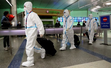 O ile trzecie szczepienie przebiega w Polsce całkiem sprawnie, o tyle pierwsze i drugie bardzo słabo