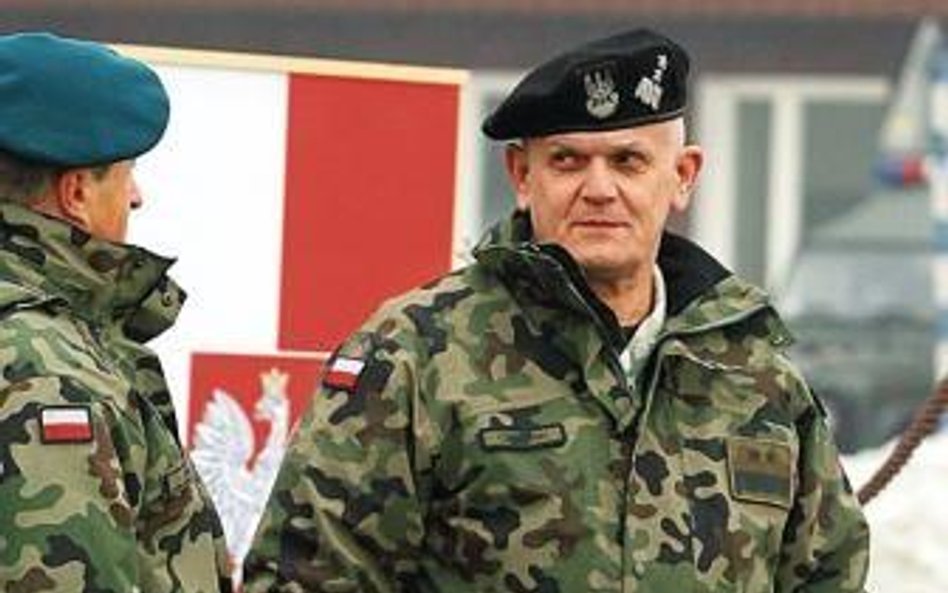 Dymisja w MON po śledztwach?