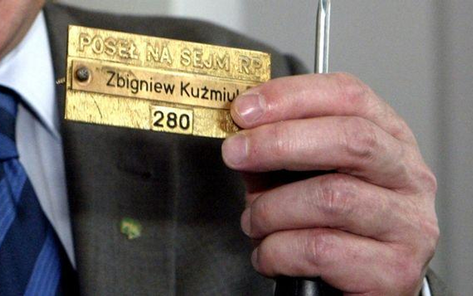 Nazwisko pracownika jest jawne