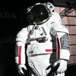 Astronauta NASA ubiera się u Prady