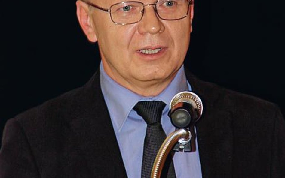 Dr Andrzej Siemko, szef grupy odpowiadającej za bezpieczne działanie akceleratorów w CERN