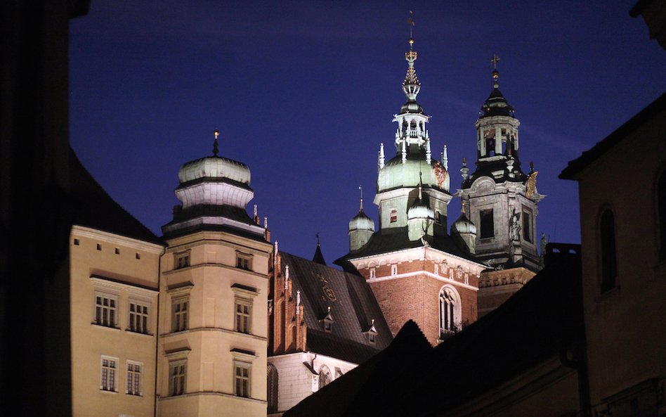 Zamek Królewski na Wawelu to zabytkowa rezydencja królewska mieszcząca się na Wzgórzu Wawelskim w Kr