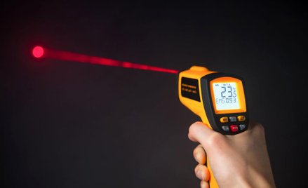 Wyznaczono strefy, w których nie można świecić laserem