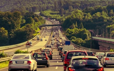 Nowe limity CO2 mogą uśmiercić auta spalinowe