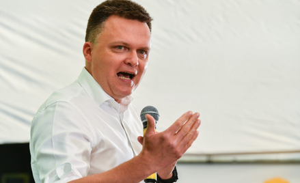 Prokuratura zbada, czy stowarzyszenie Szymona Hołowni prawidłowo wydało pieniądze z dotacji na pomoc